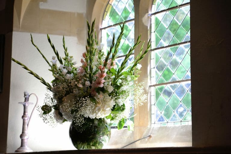 Funeral flowers, sympathy flowers, London delivery service