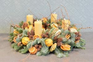 Advent wreath rustic fruits